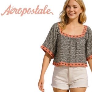 Medium Aeropostale Black and White Aztec Print Flowy Flutter Sleeve Crop Blouse